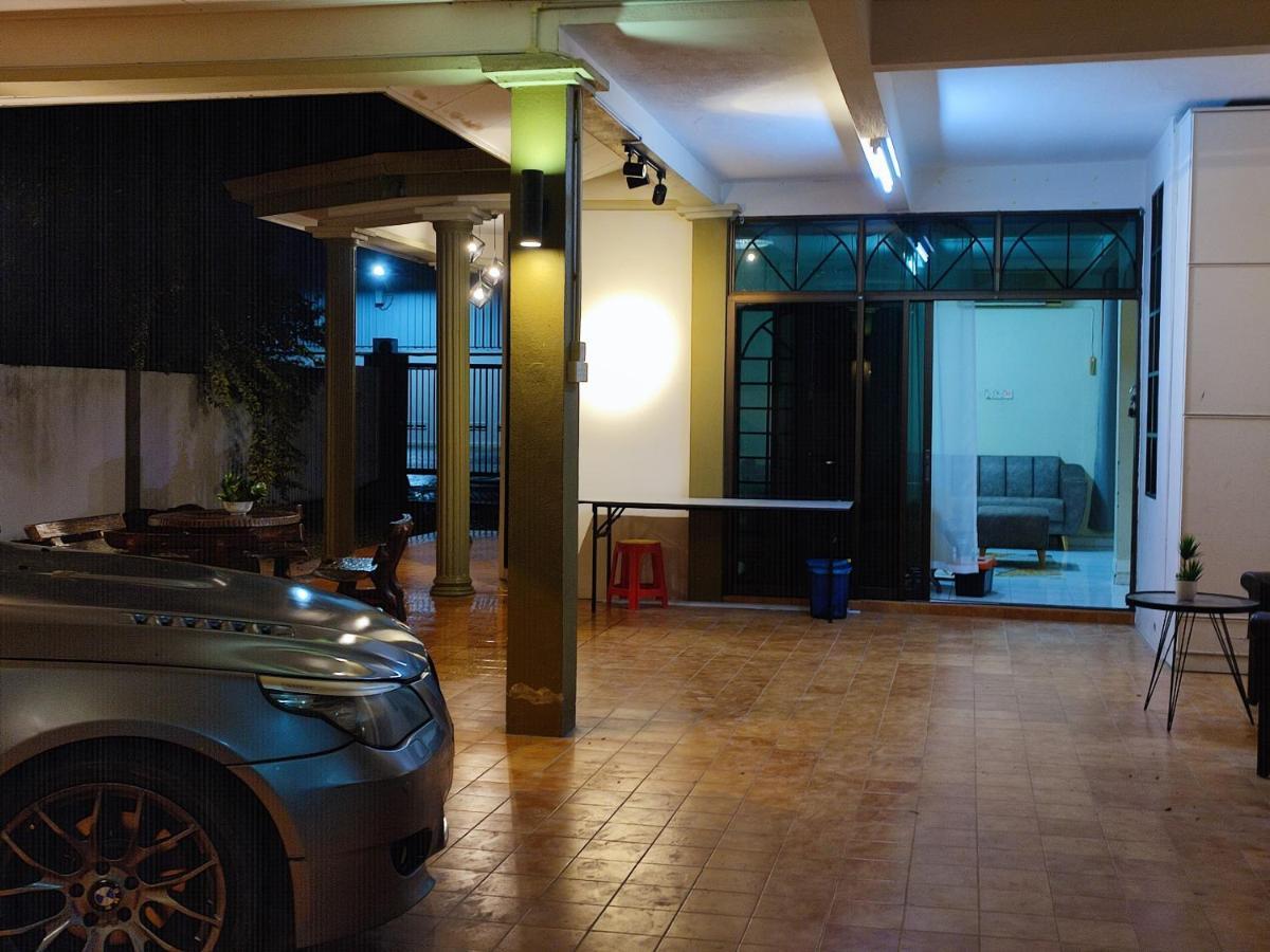 Vila Alorsetar Towncentre By Astarila Guesthouse-amancentral -islam Sahaja - 2storey Banglo, Private Pool, Bbq Area & Sports - Max 30pax *